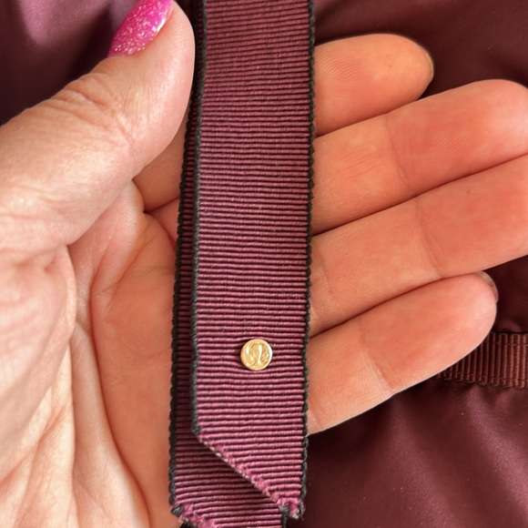 Lululemon Maroon Vest - Picture 3 of 9